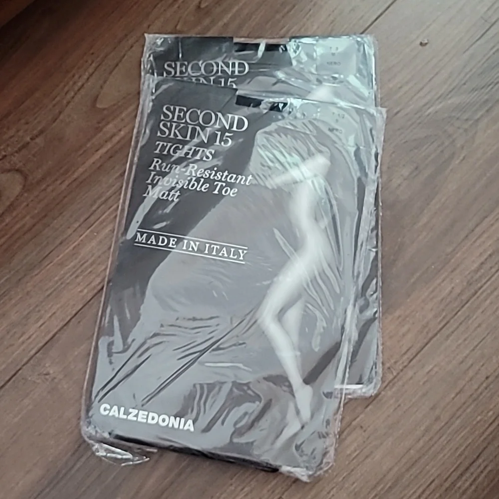 Calzedonia Totally Invisible 15 tights Seamless Matt Black Color New